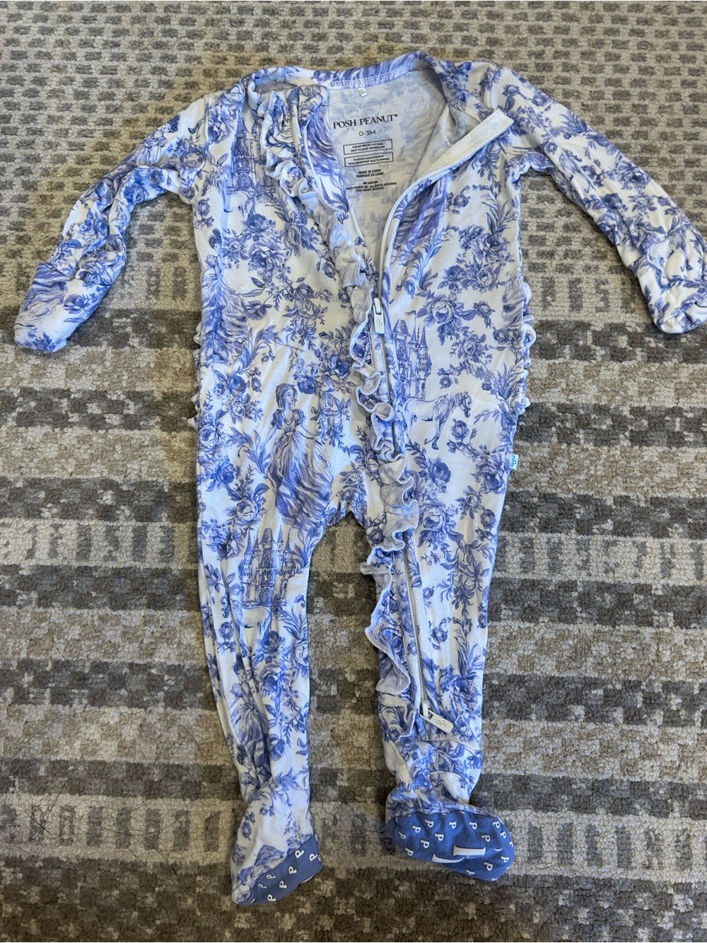EUC Posh Peanut Briar Convertible Onesie 0-3M